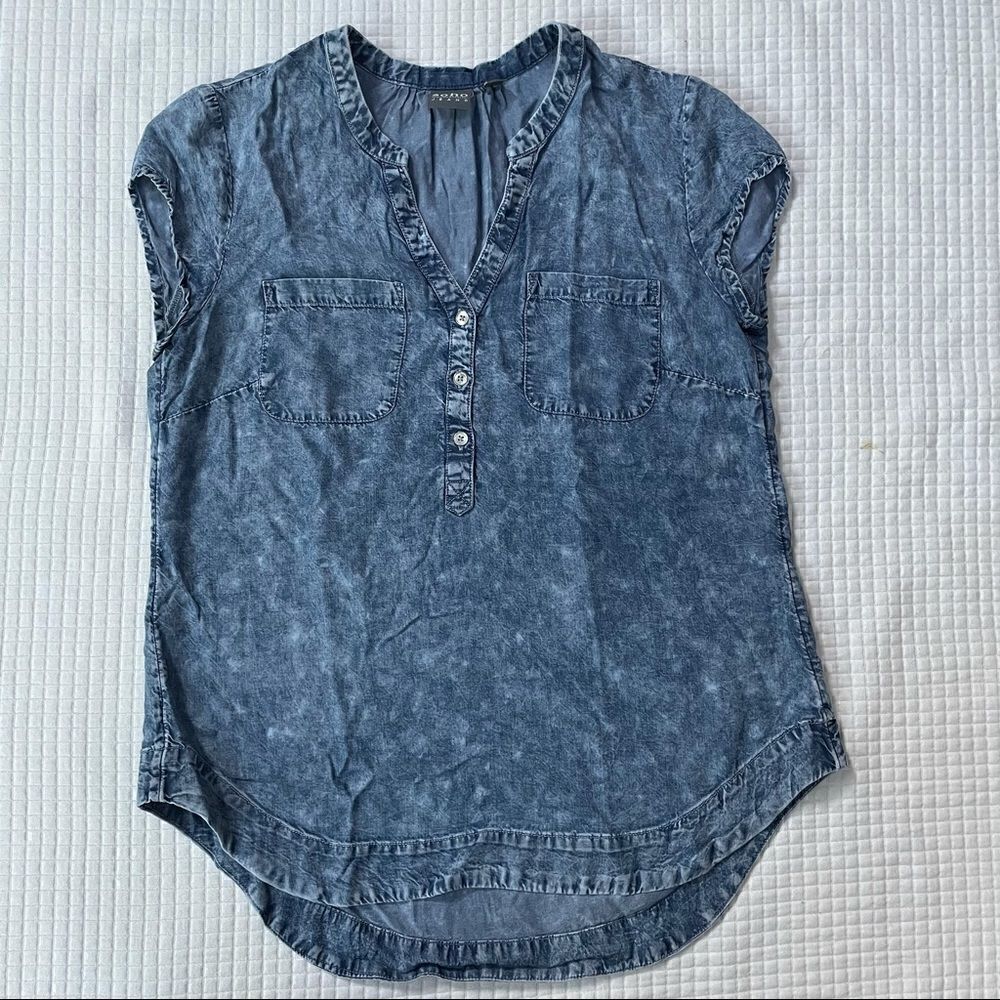 Soho NY&Co Jeans small cap sleeve denim blouse